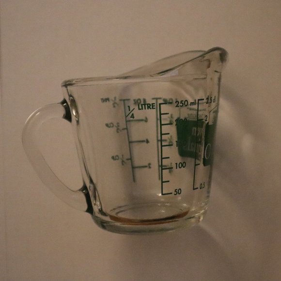 Anchor Hocking Oven Originals - 1/4 Litre - 1 Cup - Green Marking MEASURING CUP - Picture 6 of 8